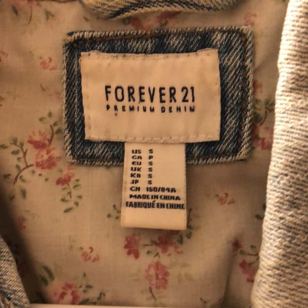 Jean Jacket - Picture 2 of 3